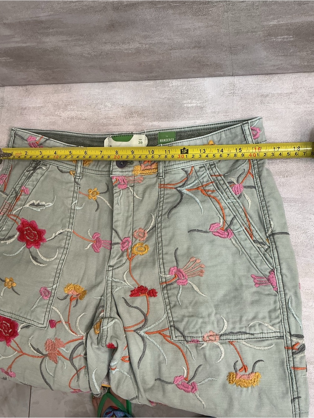Anthropologie Wanderer Floral Embroidered Size 30 Boho Utility Statement Pants ' - Picture 8 of 10